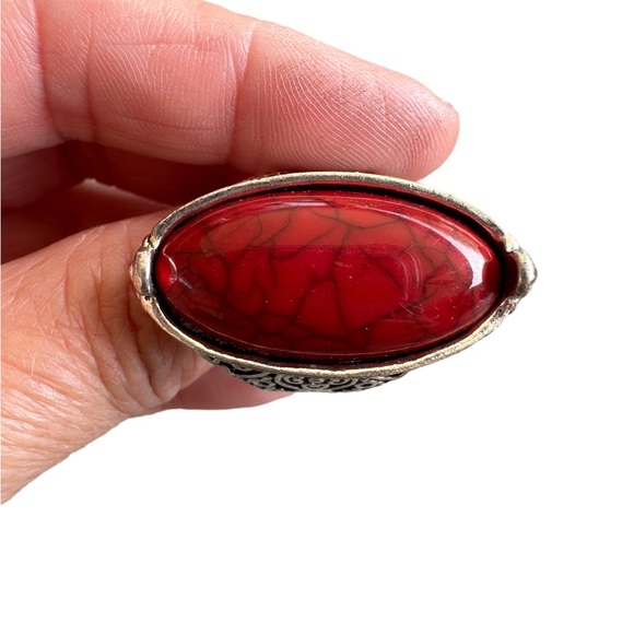 Vintage Long Red Oval Solitaire Stone - Picture 3 of 7